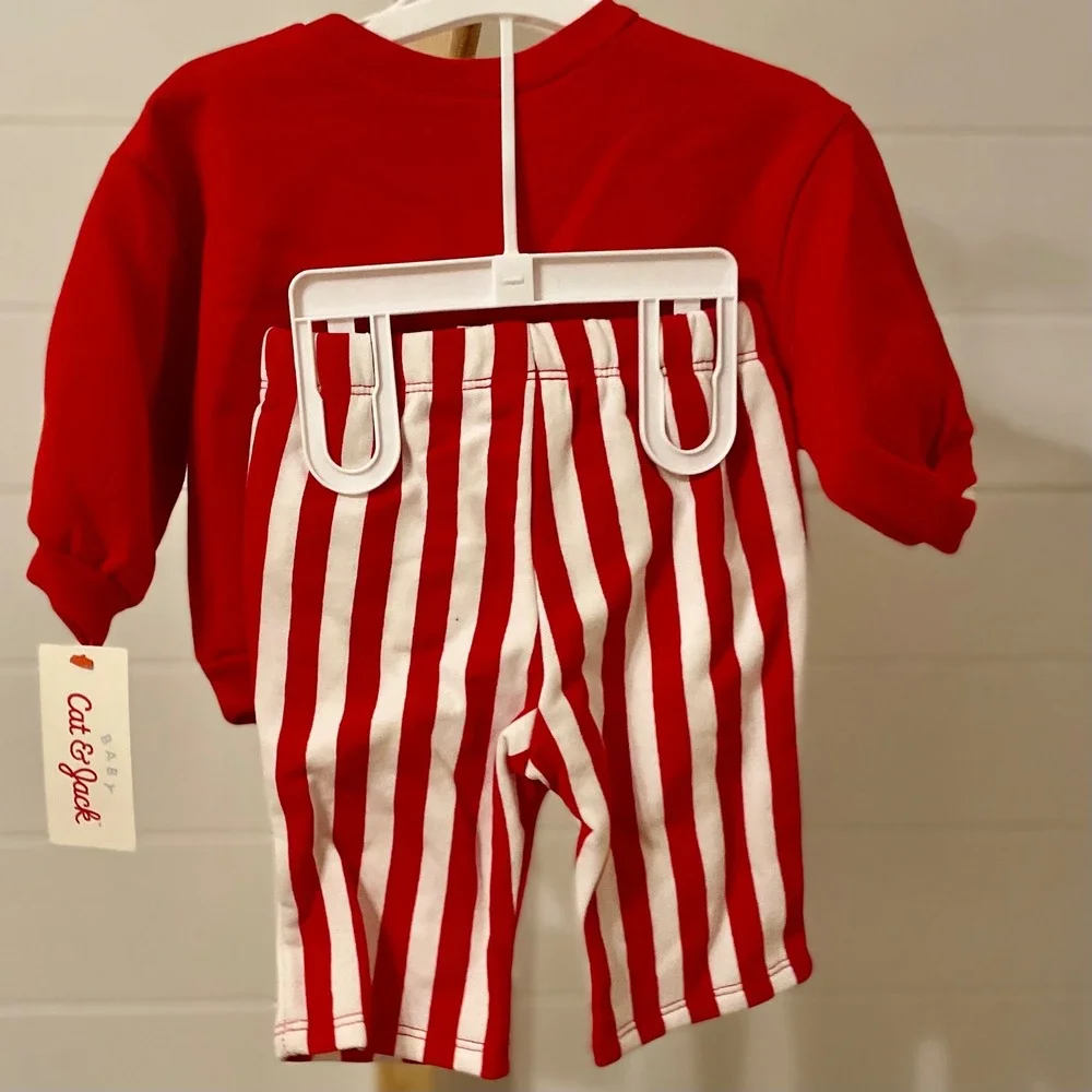 Cat & Jack‎ Baby Red Santa Baby Sweatshirt Pants Set 0 3M Christmas Holidays